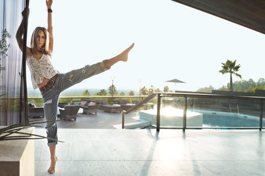 Unlock the Zen Secrets of Jennifer Aniston's Quincy Jones-Designed Home - Wax | Wane